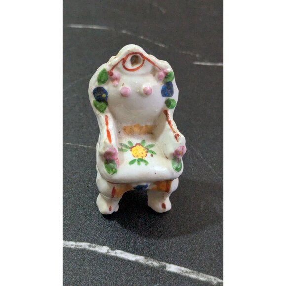 Mini Porcelain dollhouse Chair  floral accents  2.5"  white green yellow - Picture 5 of 8